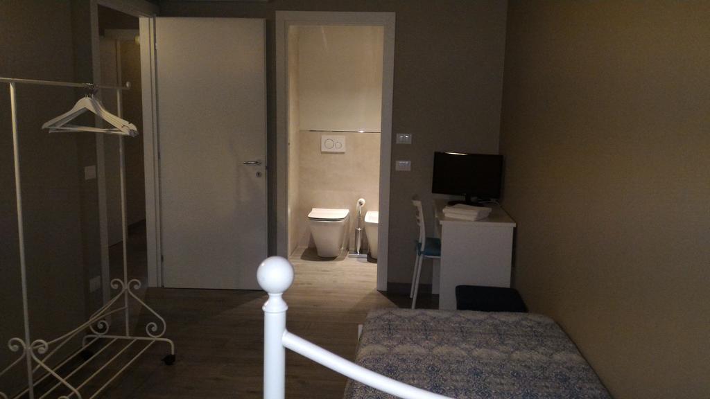 Ravenna Rooms Bagian luar foto