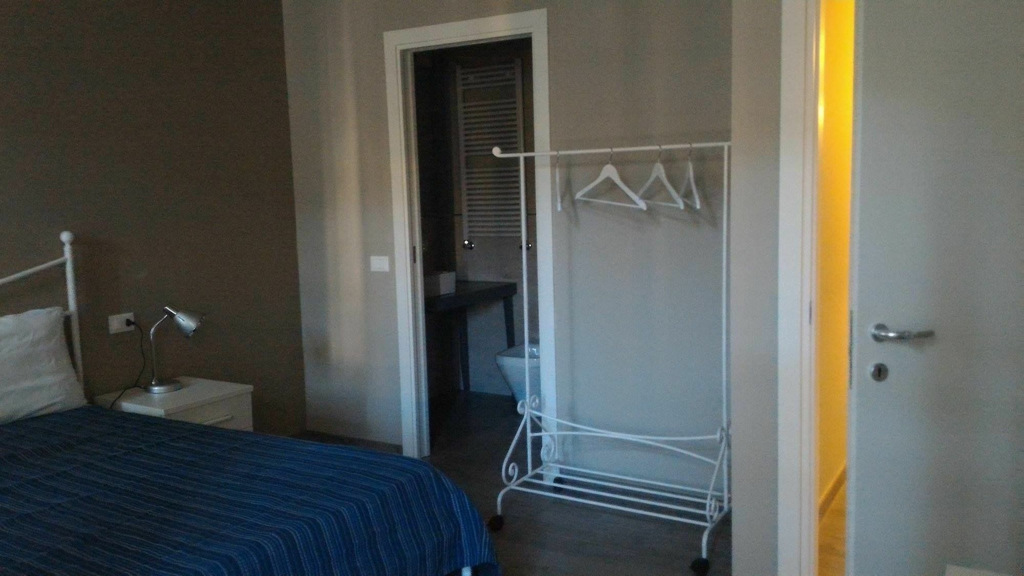 Ravenna Rooms Bagian luar foto
